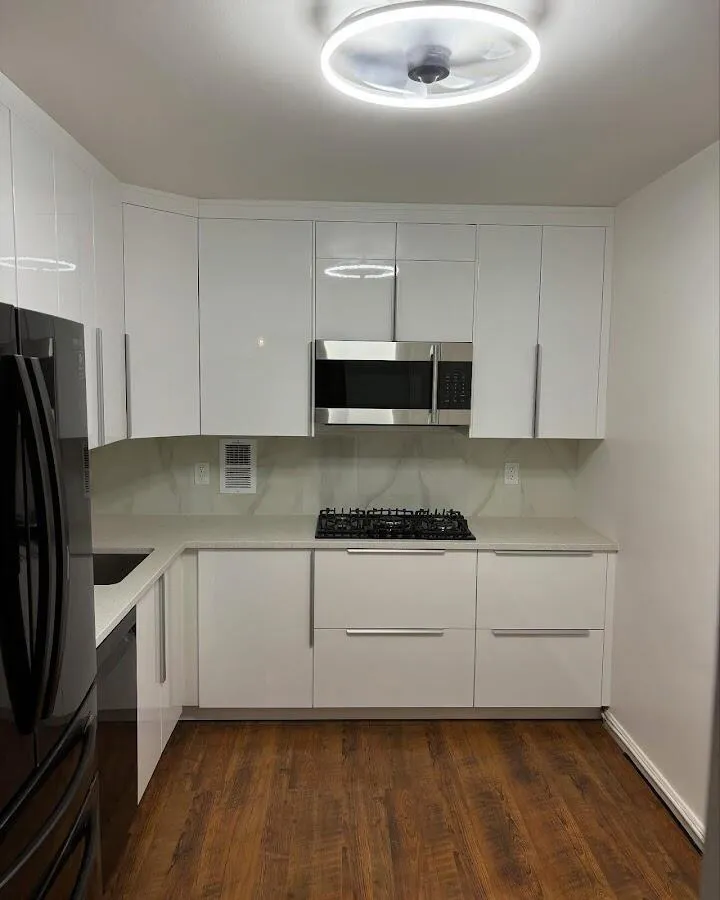 Renovated kitchen with quartz countertops in Wildwood